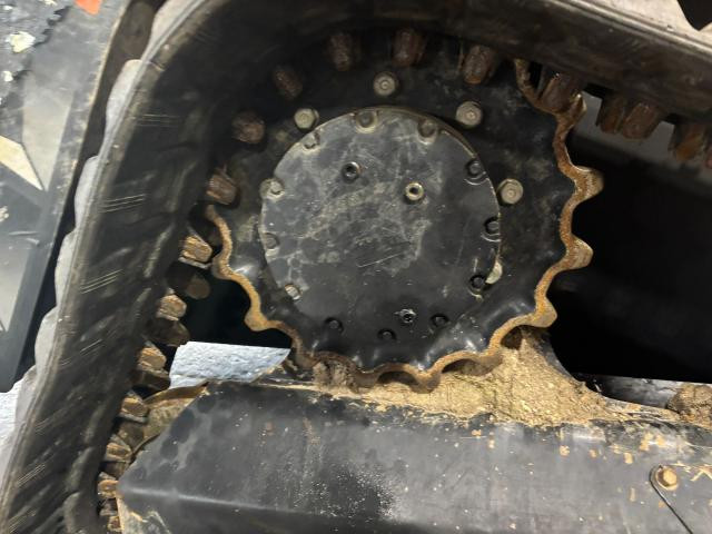 2022 Kubota SVL97-2 Right Sprocket: P/N V0611-21112