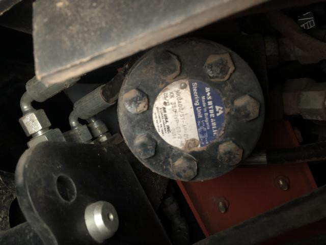 2012 Jlg G9-43A Steering Pump: P/N 91123126