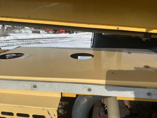 2008 Gehl RS6-42 Hood: P/N L66714