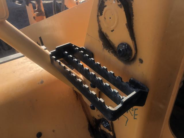 2020 Hyundai HL940XT Left Step