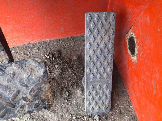 2002 Skytrak 10054 Right Pedals: P/N 8162003