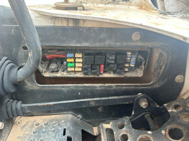 2016 Bobcat S650 Cab Interior Panel: P/N 7196671