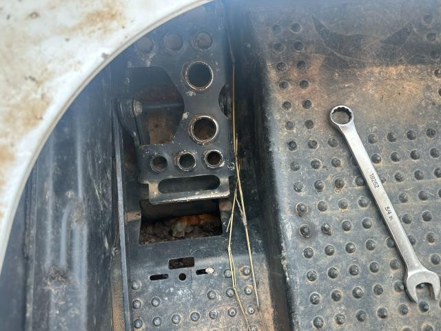 2016 Bobcat S650 Pedals: P/N 7151868