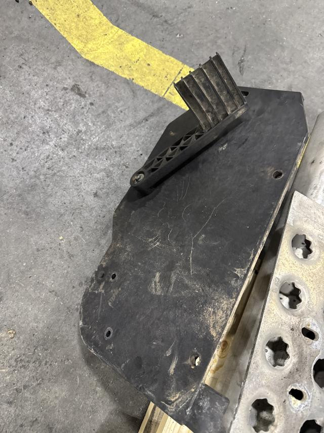 2020 Bobcat T770 Pedals: P/N 7215544