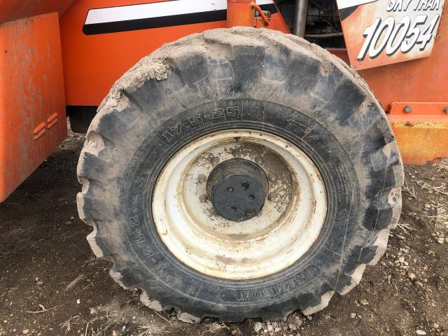2002 Skytrak 10054 Left Tire And Rim: P/N 4520530