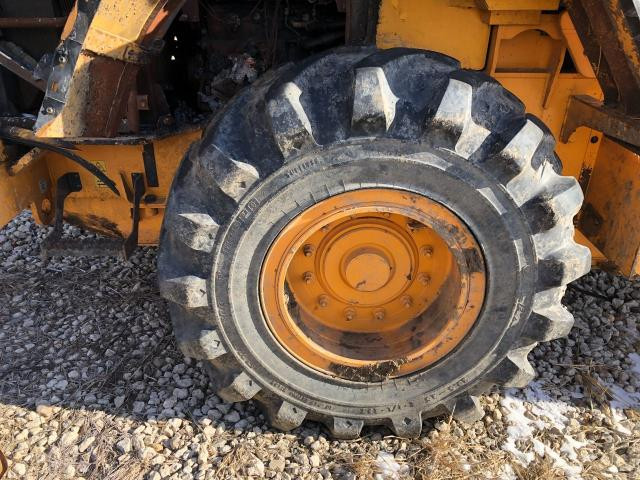 2020 Hyundai HL940XT Right Tire And Rim: P/N 81WB-40310