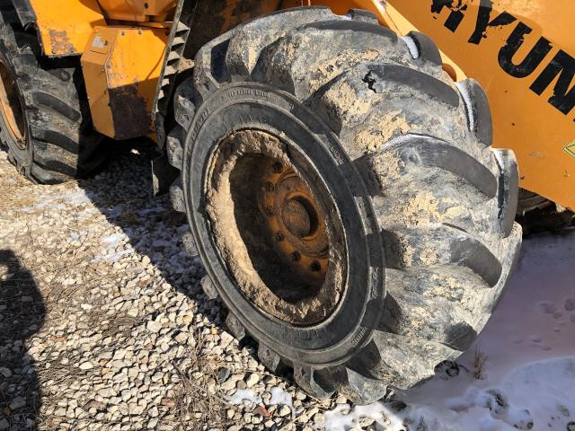 2020 Hyundai HL940XT Right Tire And Rim: P/N 81WB-40310