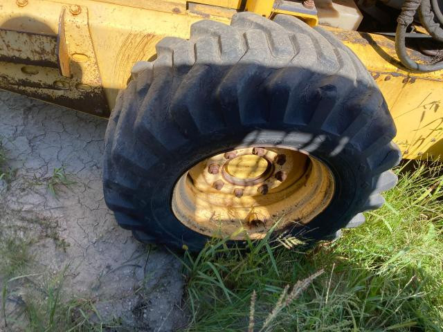 2001 New Holland LS180 Right Tire And Rim: P/N 86109056DS