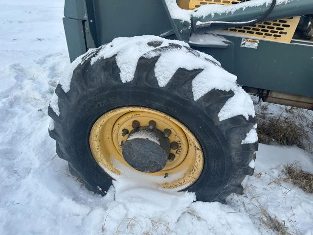 2008 Gehl RS6-42 Right Tire And Rim