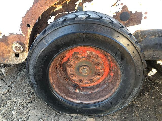2006 Bobcat S185 Right Tire And Rim: P/N 7232567