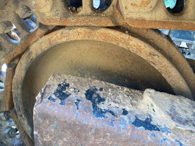 2004 Komatsu PC160LC-7 Right Track Idler: P/N 20Y-30-00321