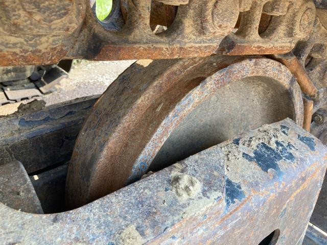 2004 Komatsu PC160LC-7 Left Track Idler: P/N 20Y-30-00321