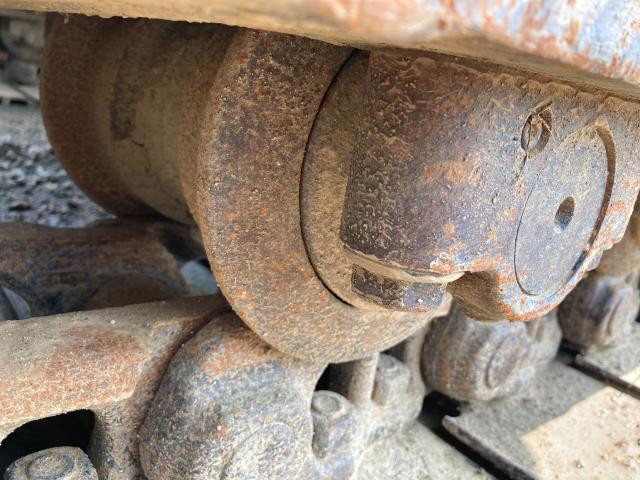 2004 Komatsu PC160LC-7 Track Roller: P/N 20Y-30-08021