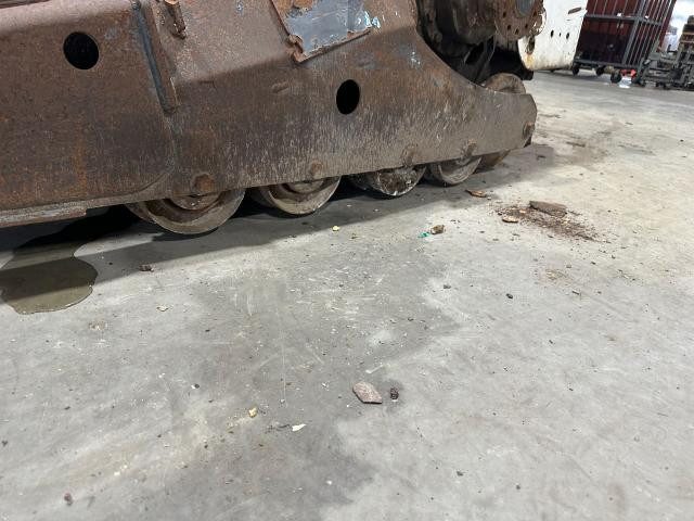 2010 Bobcat T190 Track Roller: P/N 6689371
