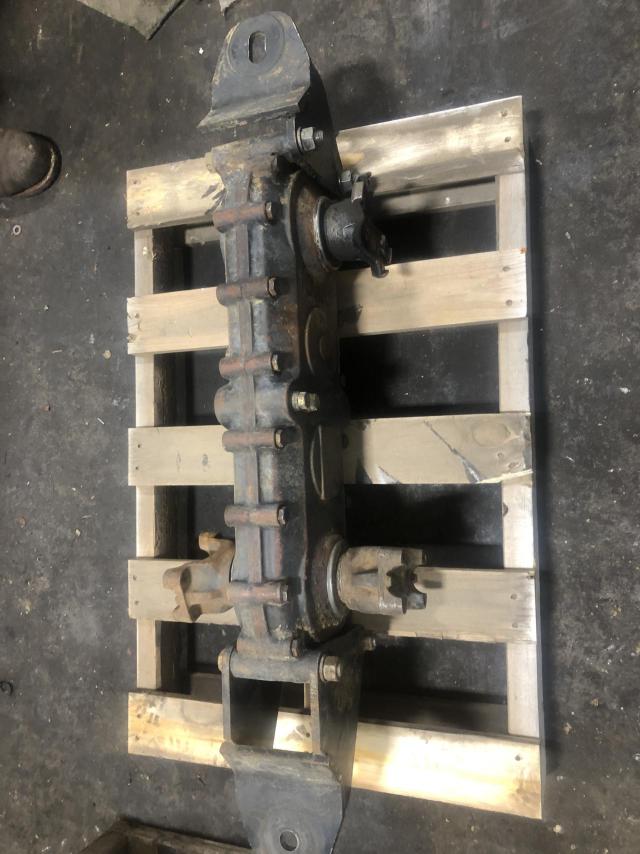 1997 Cat TH63 Both Transfer Case: P/N 130-0423