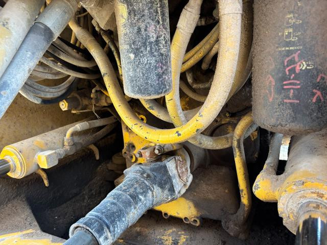 1997 John Deere 744H Transmission: P/N AT209544