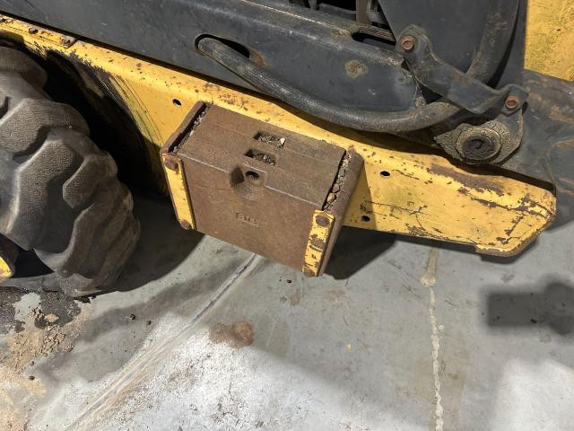1993 New Holland L785 Weight