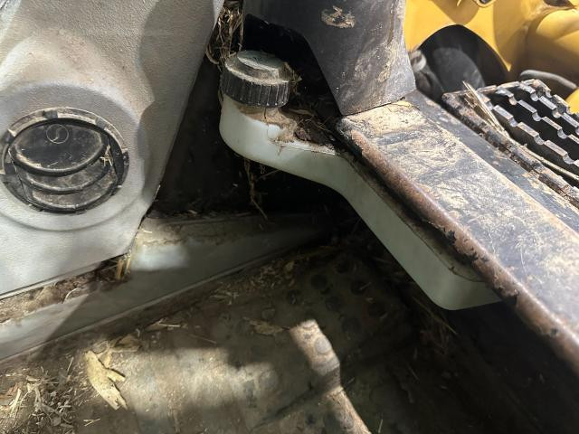 2008 Cat 272C Windshield Washer Reservoir: P/N 258-4078