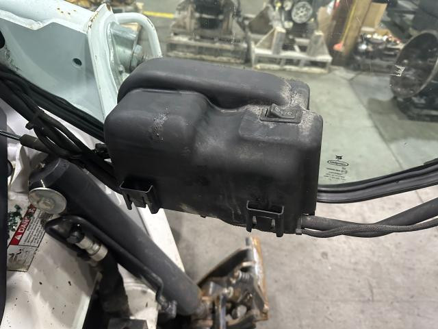 2020 Bobcat T770 Wiper Motor: P/N 7234174