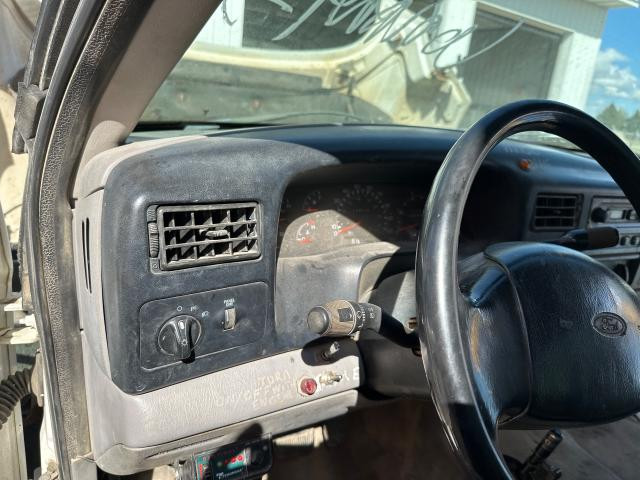 2000 Ford F650 Dash Assembly