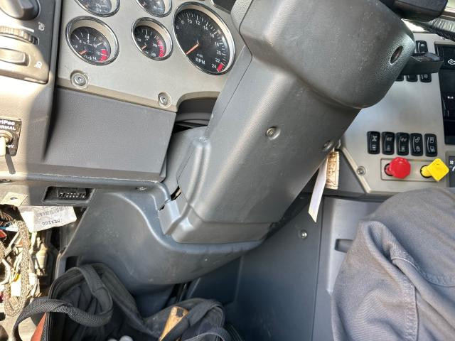2017 Mack CXU Steering Column | Tilt: Yes | Telescope: Yes