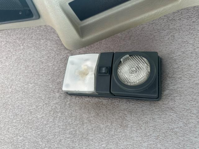 1999 International 4900 Lighting, Interior