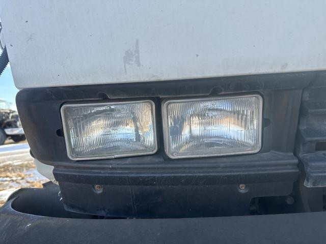 1999 Gmc T6500 Right Headlamp Door / Cover