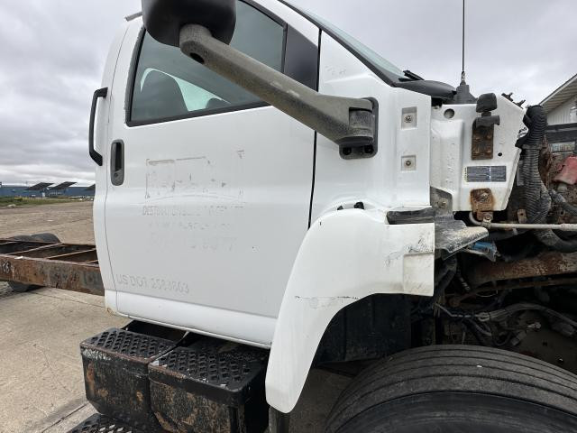 2006 Gmc C7500 Right White Extension Fiberglass Fender Extension (Hood): Does Not Inlcude Bracket Or Mirror