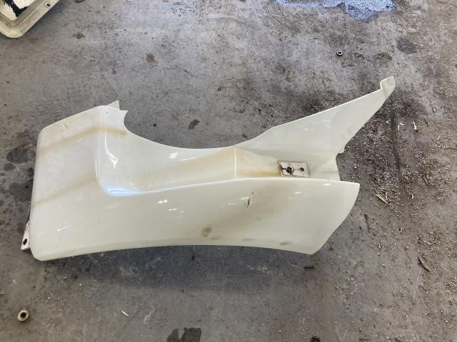 2012 Ford F650 Right White Extension Fiberglass Fender Extension (Hood): Rh Side Fender Extension, Does Not Include Bracket