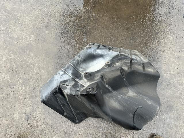 2016 Mack CXU Right Inner Fender