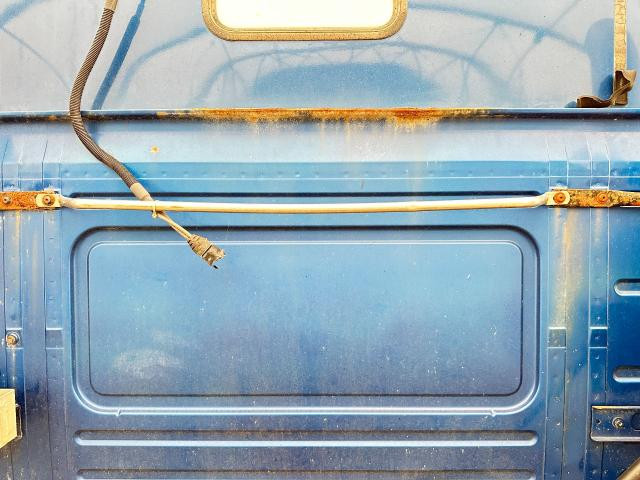 1999 Volvo VNL 43.5-inch Grab Handle