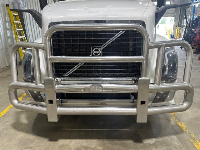 2014 Volvo VNL Grille Guard