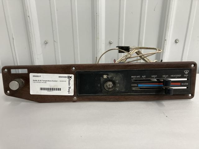 1989 Freightliner FLD120 Heater & AC Temp Control: Missing Fan Speed Knob