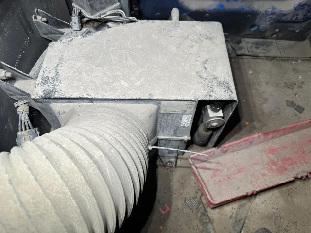 1999 Volvo VNL Heater Assembly