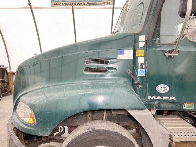 Hood, 2016 Mack CXU : Green