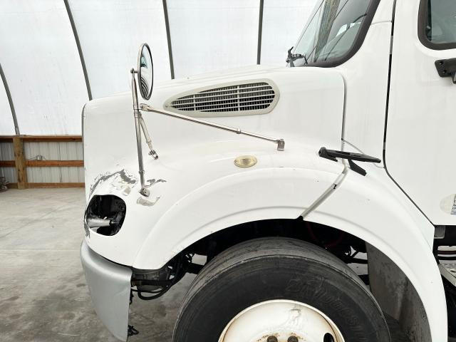 Hood, 2015 Freightliner M2 112 : White