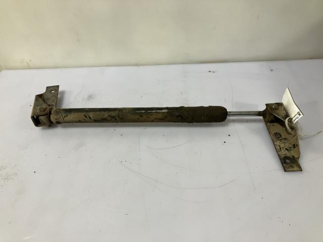 1990 International 9300 Left Shock