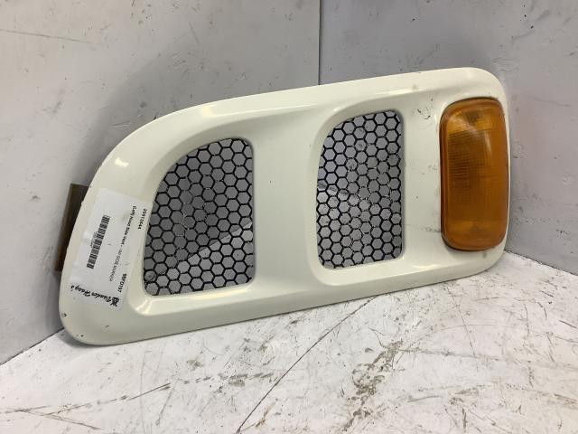 1998 Ford A9522 Left Hood Side Vent