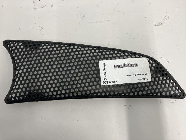 2014 Kenworth T660 Right Hood Side Vent