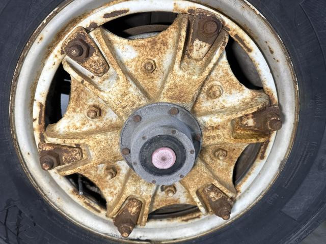 1986 International 9300 Hub: P/N 574480C1