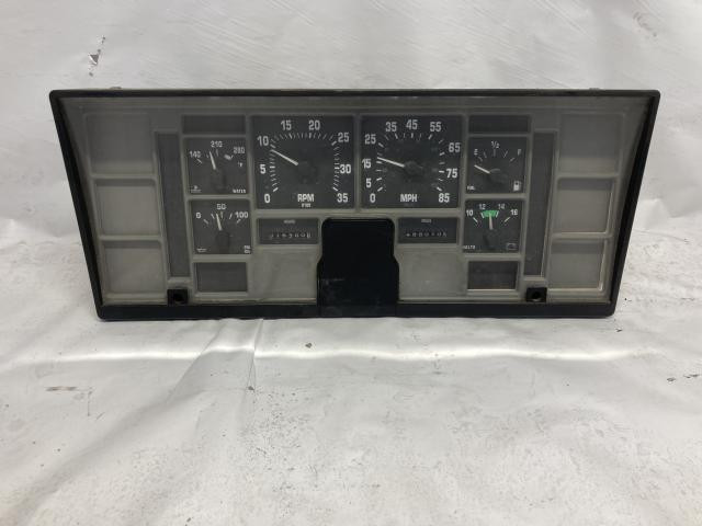 2002 International 4700 Instrument Cluster: P/N 3525079C92