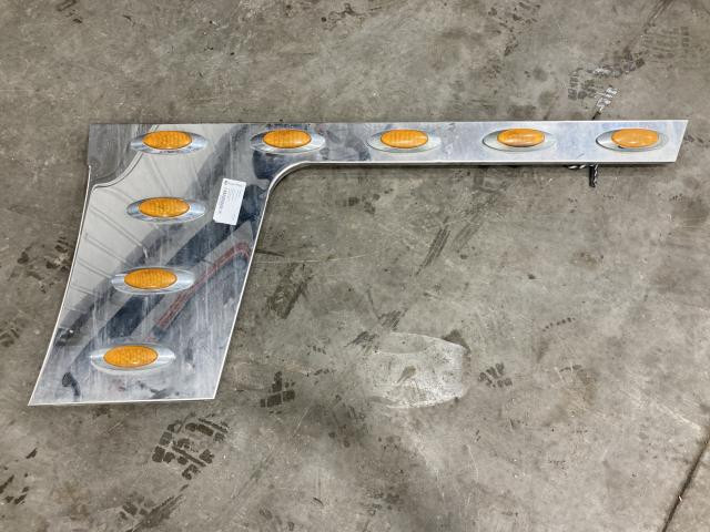 2009 Peterbilt 388 Left Cab, Exterior Cab Panel: P/N MTP110310W