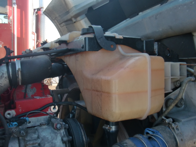 20968795 | Volvo VNL Radiator Overflow Bottle for Sale