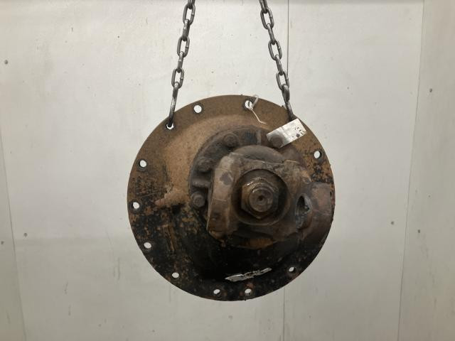 Meritor SQ100 Rear Differential/Carrier | Ratio: 3.90 | Cast# Na