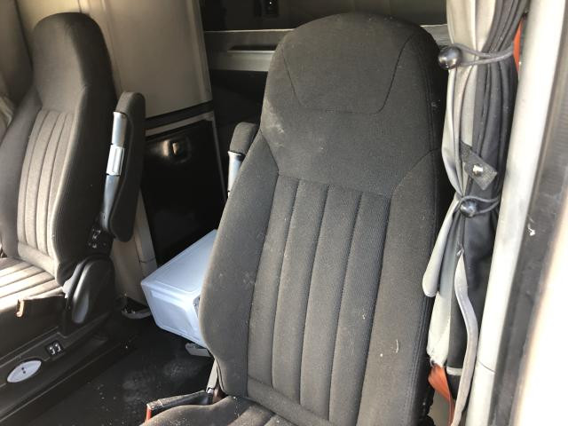 2022 Peterbilt 579 Left Seat, Air Ride