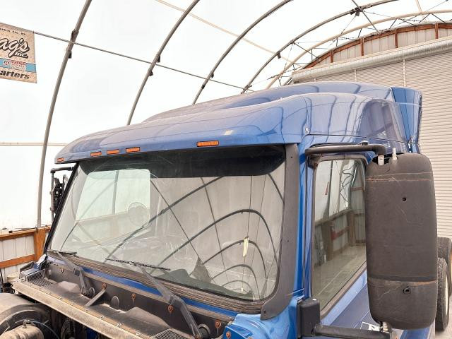 1999 Volvo VNL Sun Visor (Exterior)