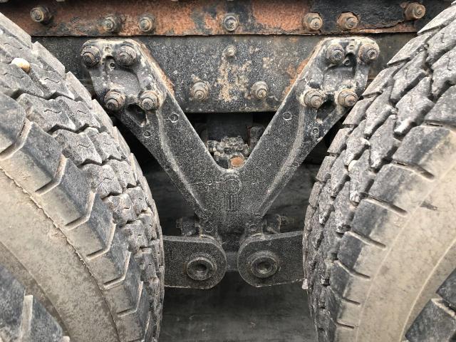 2000 Kenworth AG400 Suspension