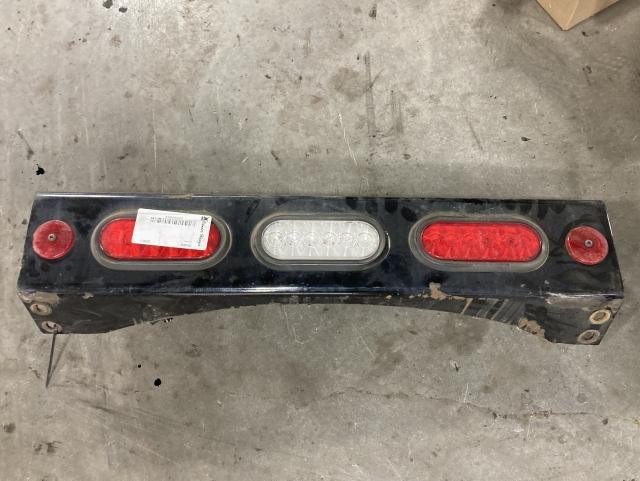2022 Peterbilt 579 Tail Panel: 2 Red Lights, 1 Backup Light, Somewhat Bowed (Priced To Reflect)