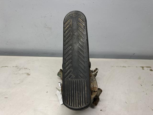 2005 Kenworth T300 Foot Control Pedals