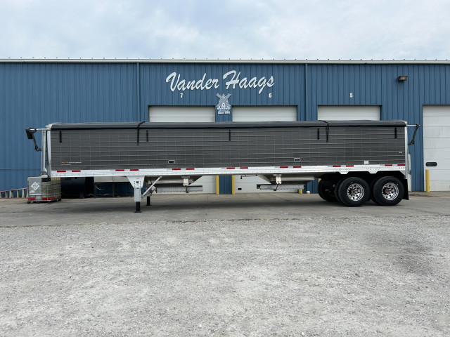 2027 Timpte Fixed (Tandem Axles) Hopper, Aluminum Trailer: Length 40'